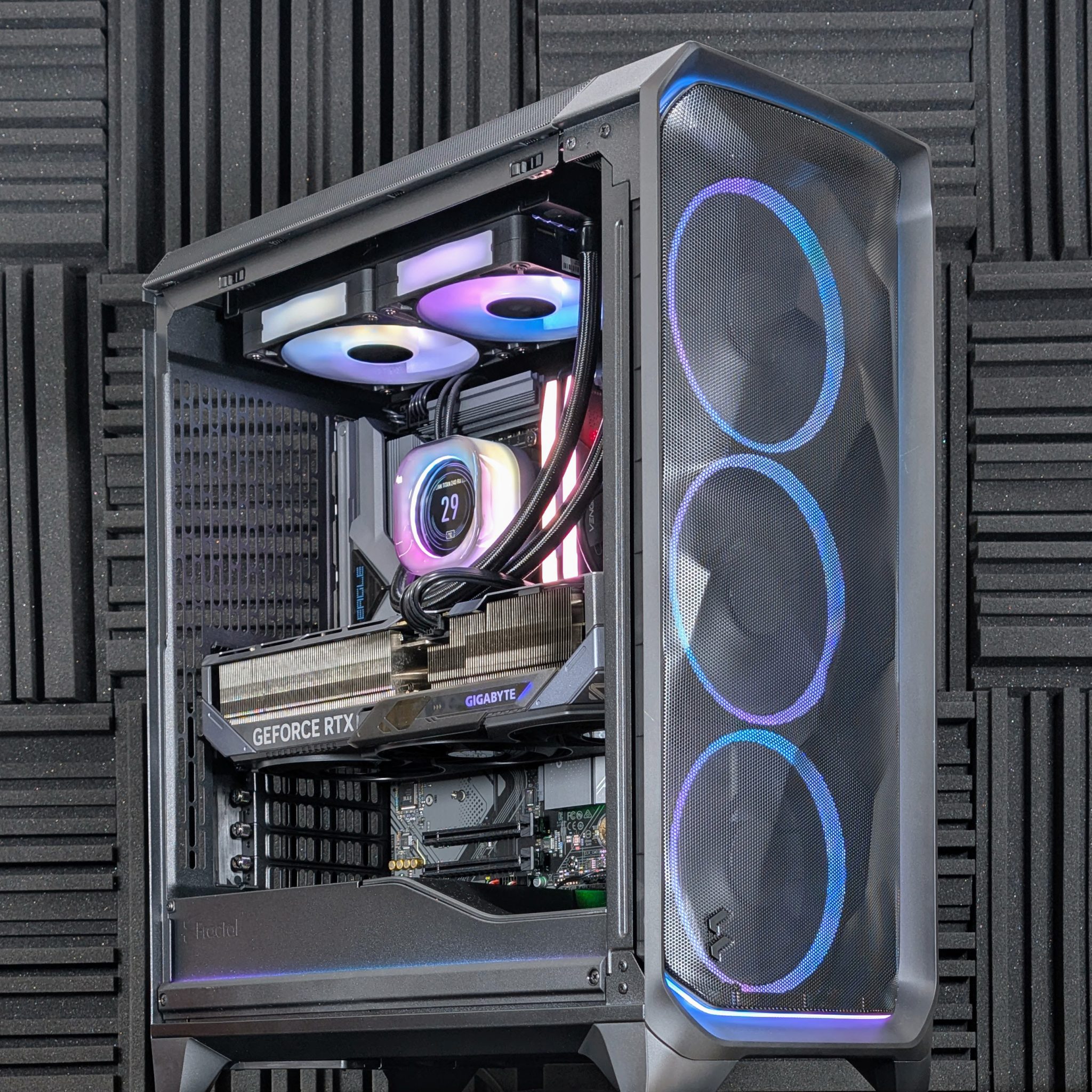fractal-design-meshify-3-custom-prebuilt-desktop-gaming-pc-closeup fractal design meshify 3 custom prebuilt desktop gaming pc closeup scaled