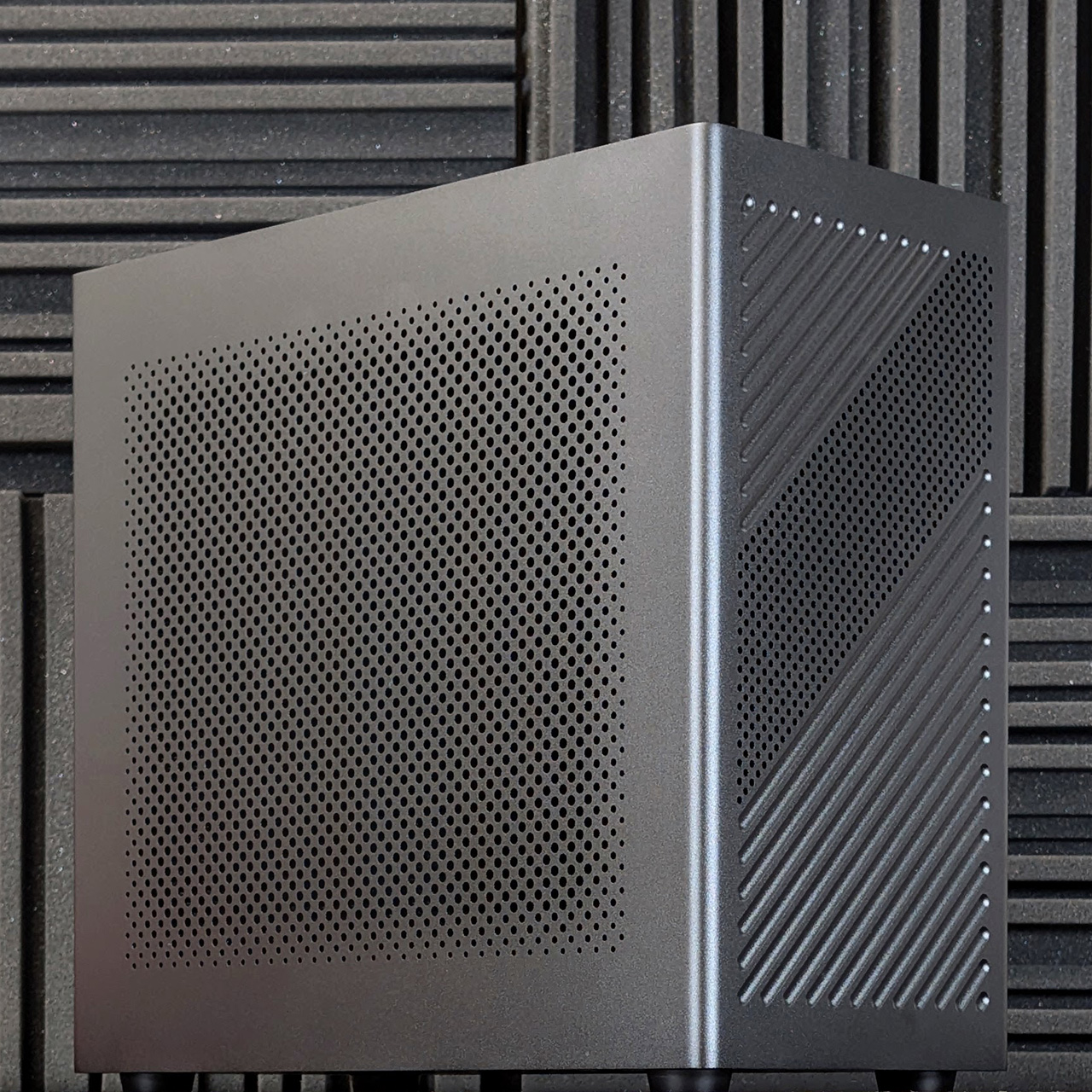 COOJ Z-18: Prebuilt & Custom SFF Mini-ITX PCs